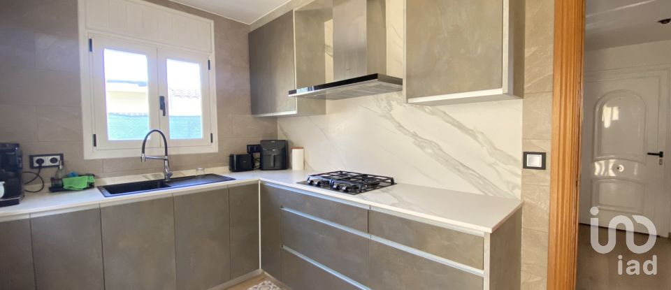 House 4 bedrooms of 210 m² in Rubí (08191)