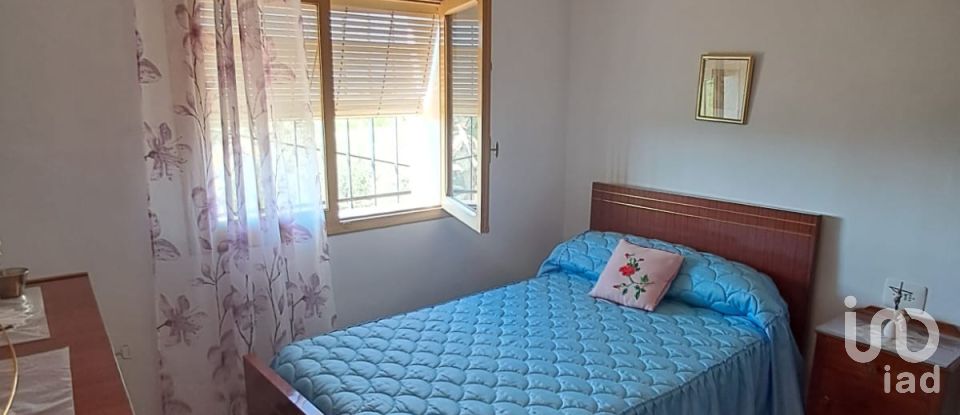 House 4 bedrooms of 140 m² in Purias (30813)