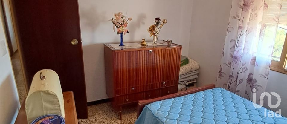 House 4 bedrooms of 140 m² in Purias (30813)