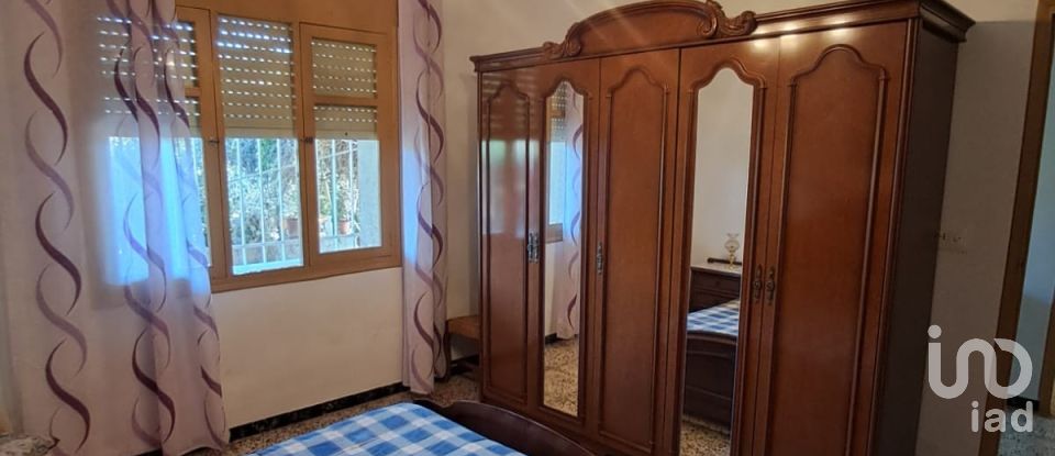 House 4 bedrooms of 140 m² in Purias (30813)