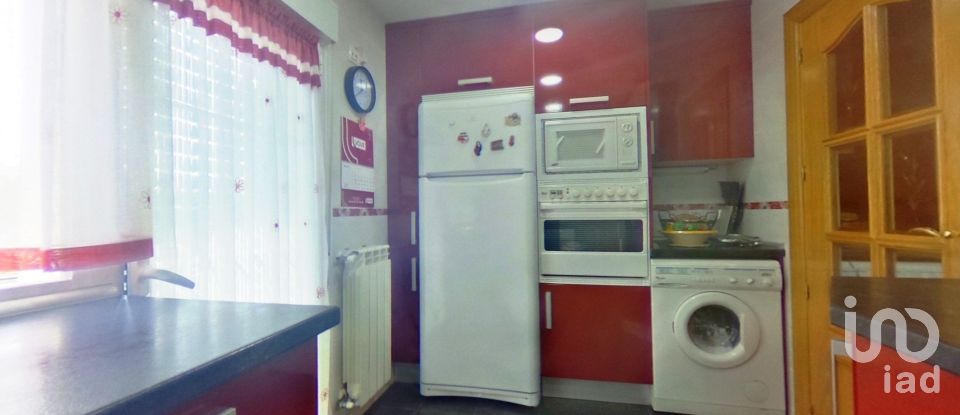 Apartment in house  6 bedrooms of 272 m² in La Cabrera (28751)