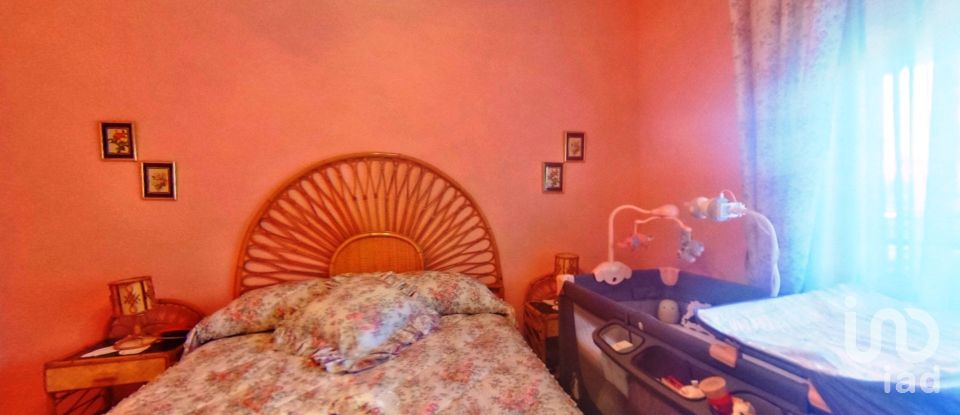 Apartment in house  6 bedrooms of 272 m² in La Cabrera (28751)