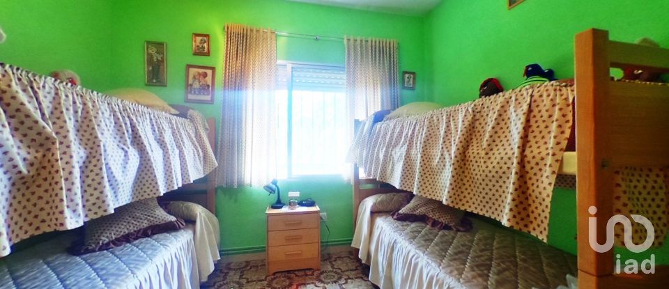 Apartment in house  6 bedrooms of 272 m² in La Cabrera (28751)