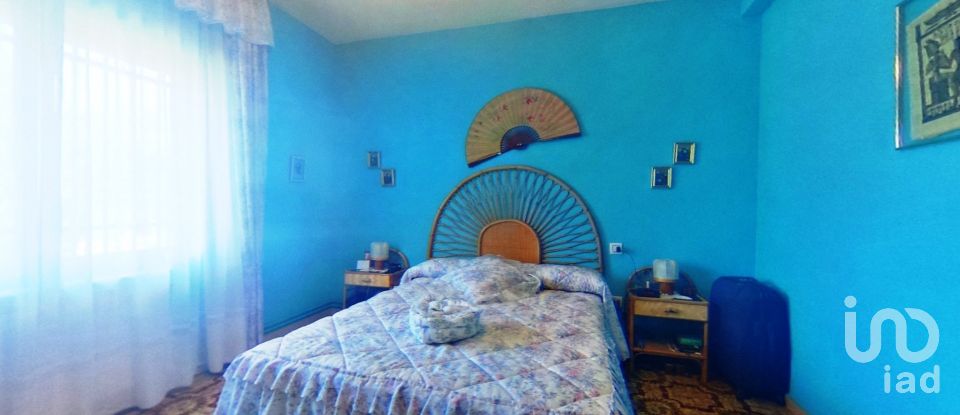 Apartment in house  6 bedrooms of 272 m² in La Cabrera (28751)