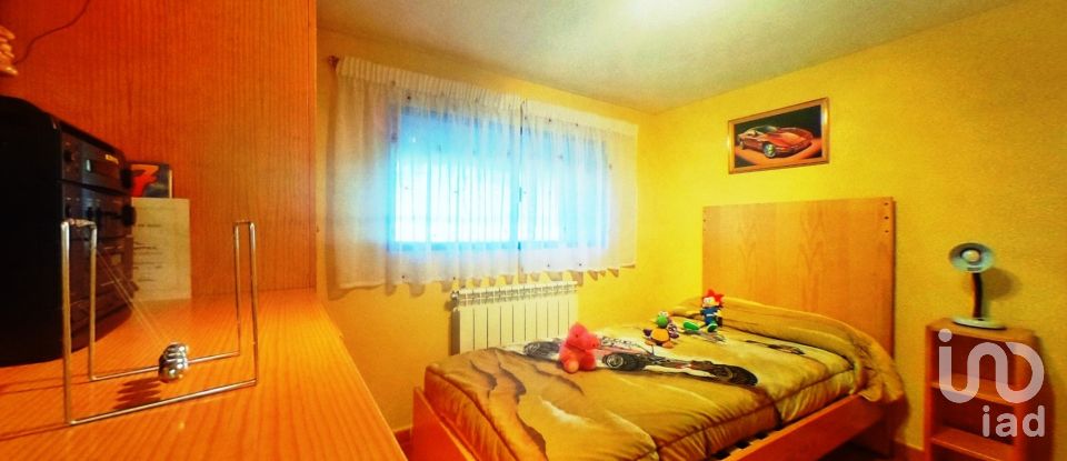 Apartment in house  6 bedrooms of 272 m² in La Cabrera (28751)