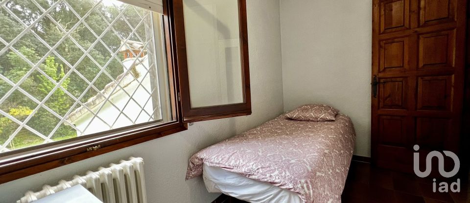 Apartment in house  4 bedrooms of 117 m² in Canyamars (08318)