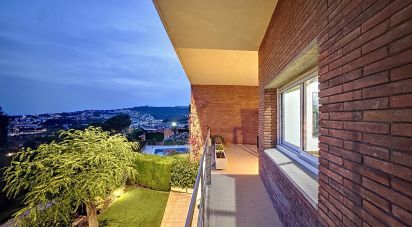 Casa 4 habitaciones de 299 m² en Teià (08329)