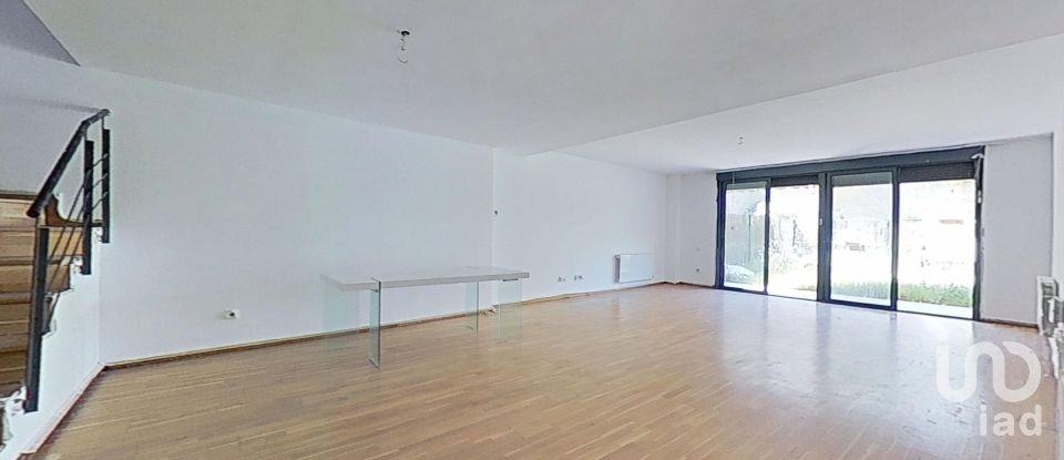 Piso 4 habitaciones de 217 m² en Monistrol de Montserrat (08691)