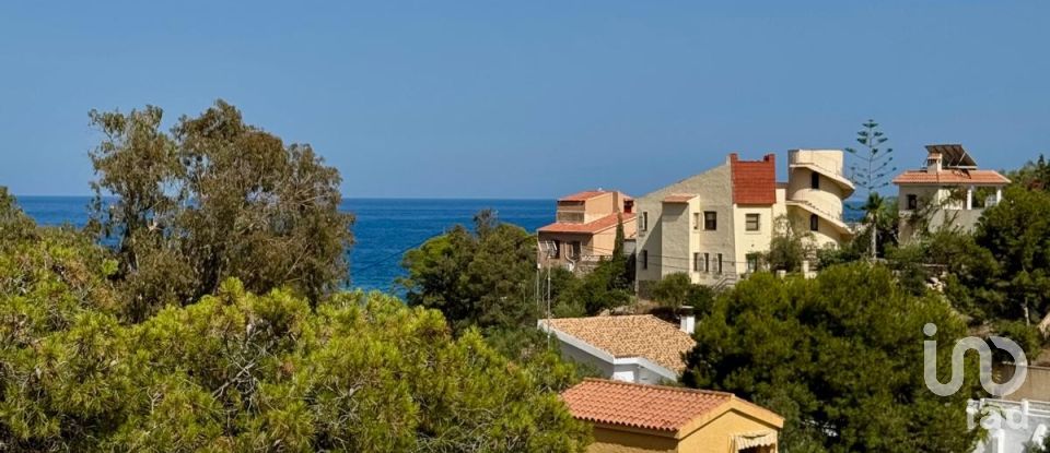 Casa 4 habitacions de 204 m² a El Campello (03560)