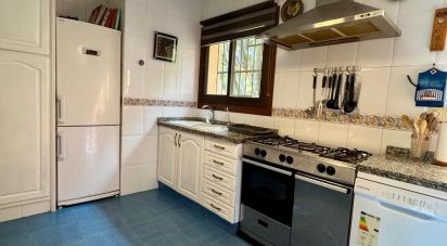 Casa 4 habitaciones de 204 m² en El Campello (03560)