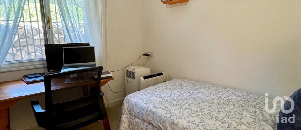 Casa 4 habitacions de 204 m² a El Campello (03560)