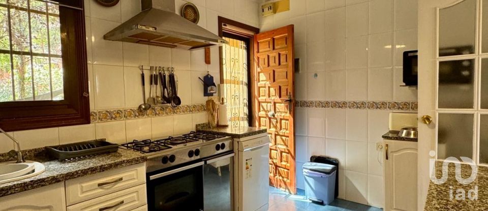 Casa 4 habitacions de 204 m² a El Campello (03560)