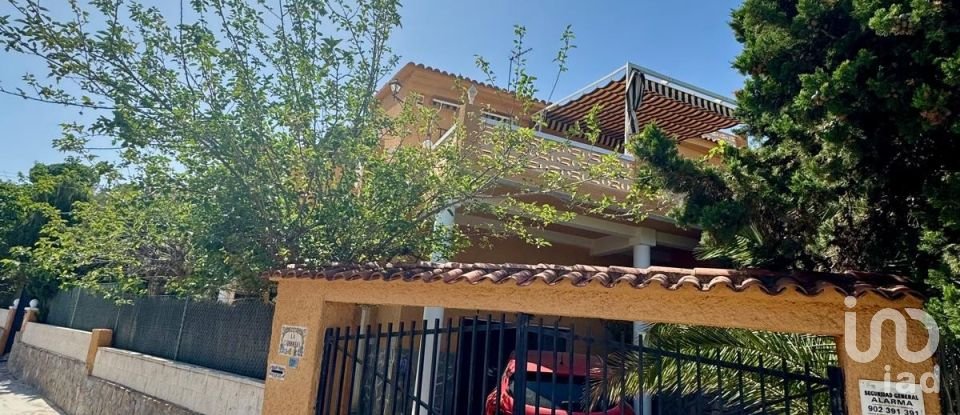 Casa 4 habitacions de 204 m² a El Campello (03560)