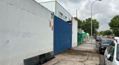 Shop / premises commercial of 2,436 m² in Madrid (28021)