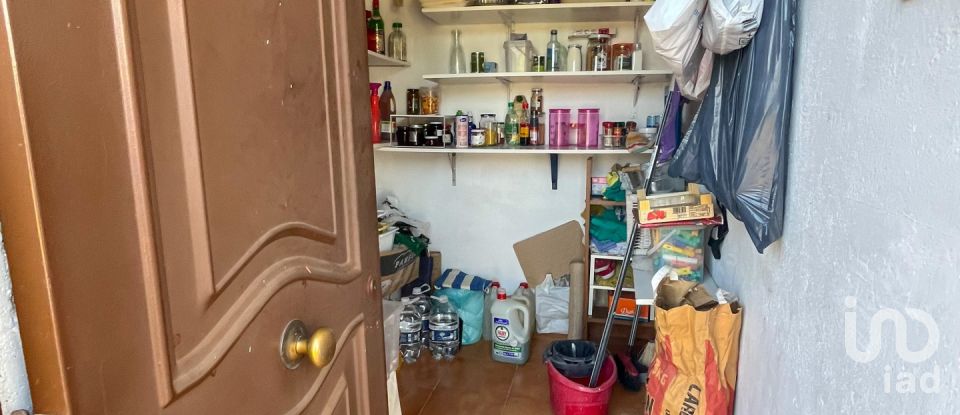 Country home 2 bedrooms of 64 m² in Bonares (21830)