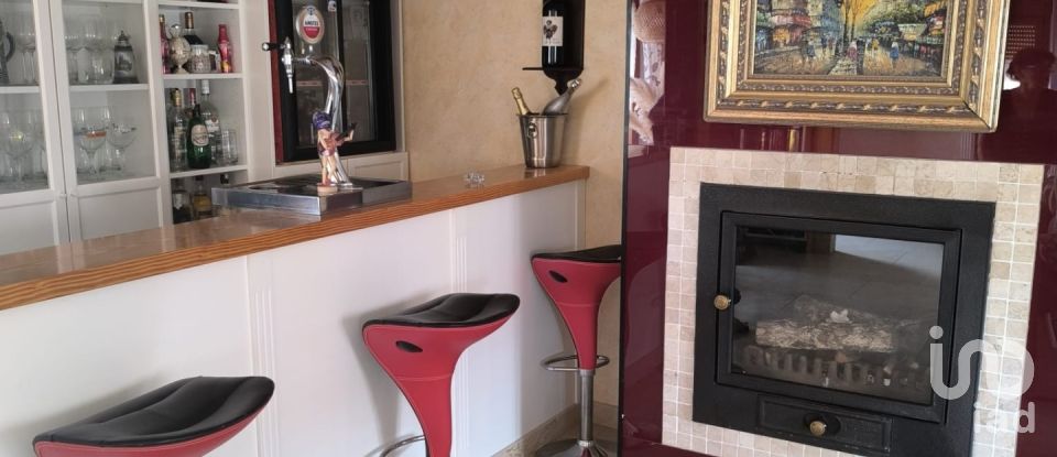 House 3 bedrooms of 148 m² in Villamarco (24345)