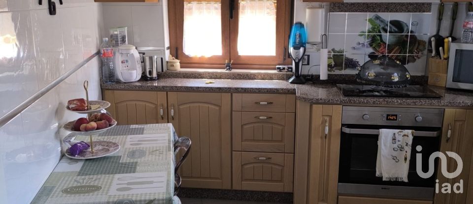 House 3 bedrooms of 148 m² in Villamarco (24345)