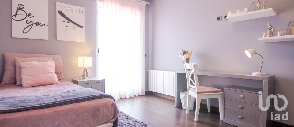 Châlet 4 chambres de 258 m² à Alzira (46600)