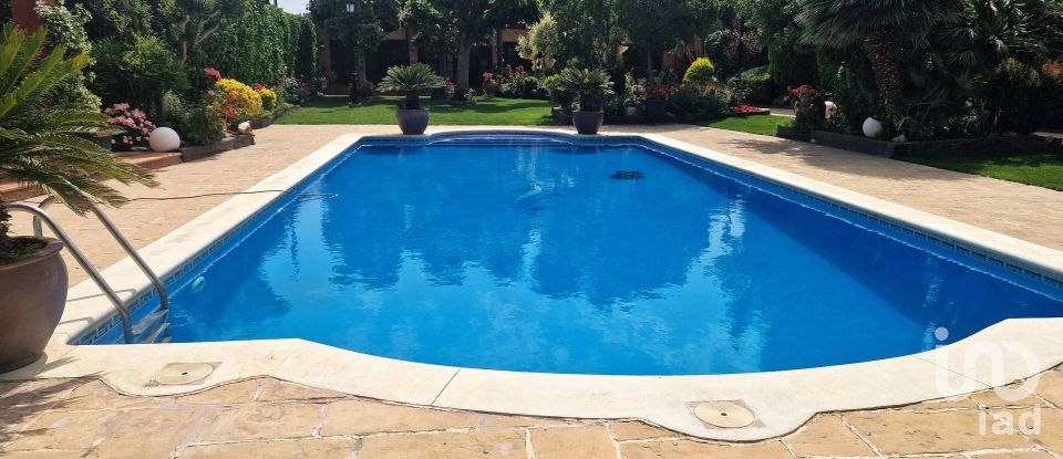 Chalet 6 habitaciones de 400 m² en Balaguer (25600)