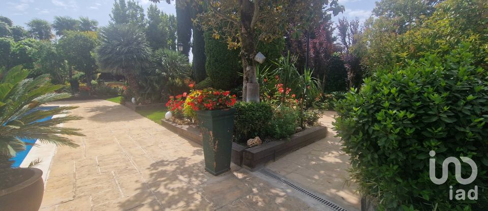 Chalet 6 habitaciones de 400 m² en Balaguer (25600)