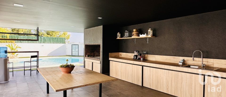 Cottage 5 bedrooms of 280 m² in Urbanización Valle del Sol (03110)