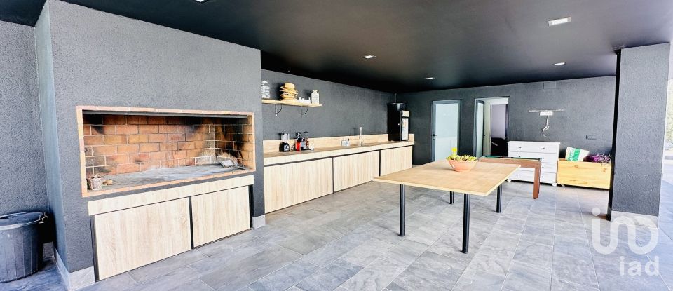 Cottage 5 bedrooms of 280 m² in Urbanización Valle del Sol (03110)