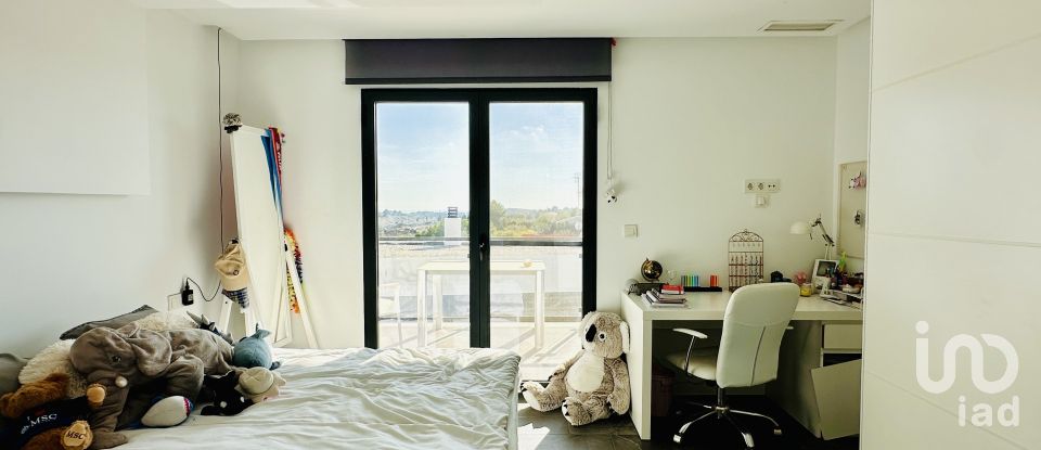 Cottage 5 bedrooms of 280 m² in Urbanización Valle del Sol (03110)