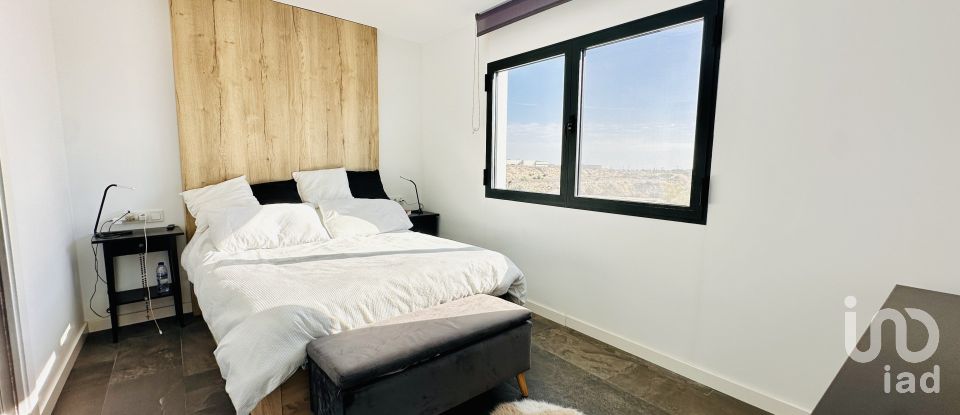 Cottage 5 bedrooms of 280 m² in Urbanización Valle del Sol (03110)