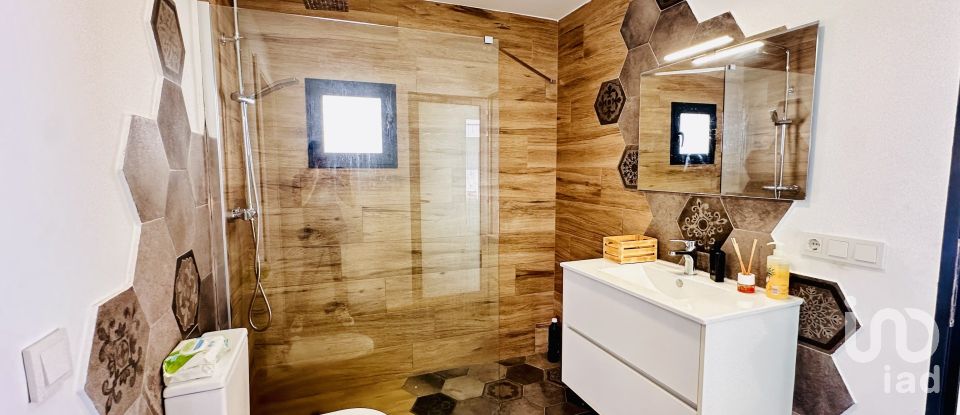 Cottage 5 bedrooms of 280 m² in Urbanización Valle del Sol (03110)