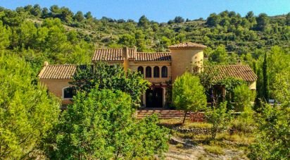 Mansion 3 bedrooms of 519 m² in Borriol (12190)