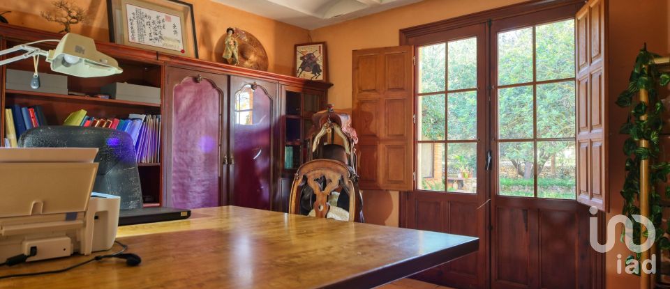 Demeure 3 chambres de 519 m² à Borriol (12190)