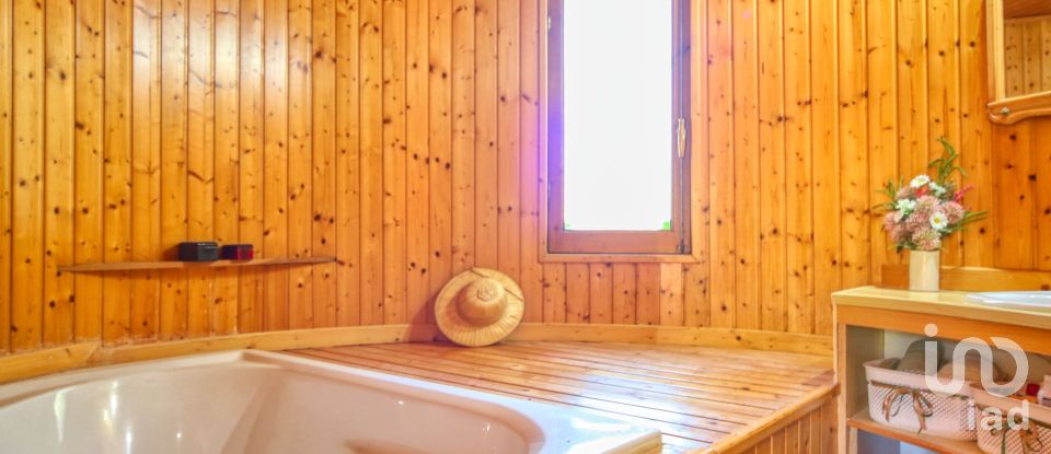 Demeure 3 chambres de 519 m² à Borriol (12190)