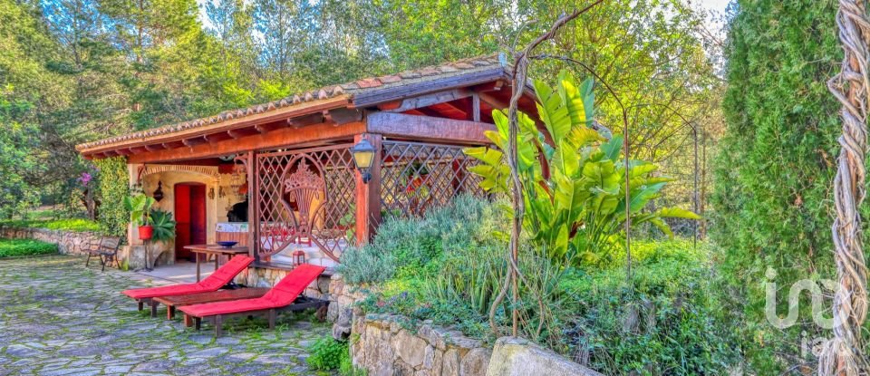 Demeure 3 chambres de 519 m² à Borriol (12190)