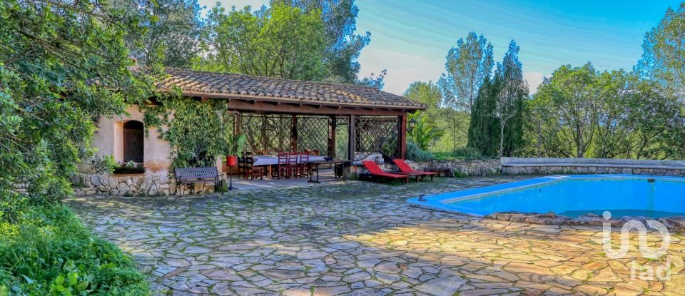 Demeure 3 chambres de 519 m² à Borriol (12190)