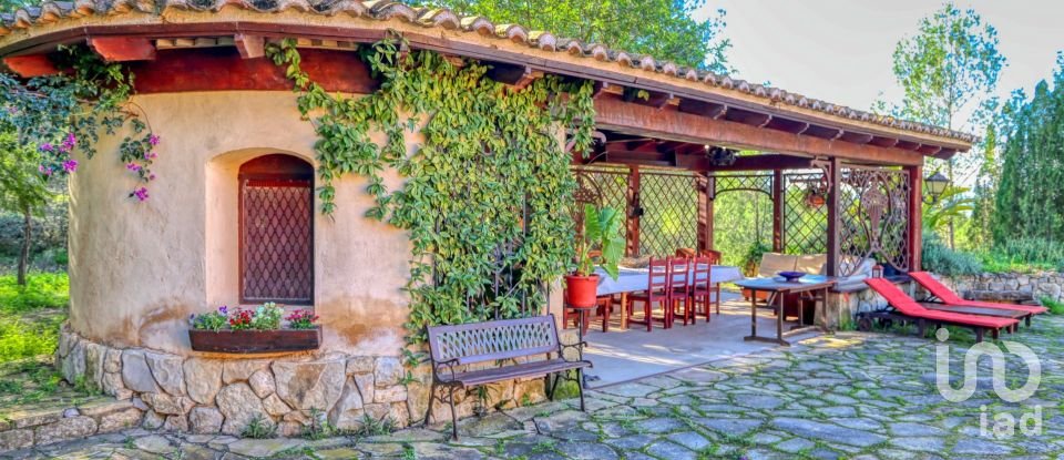 Demeure 3 chambres de 519 m² à Borriol (12190)