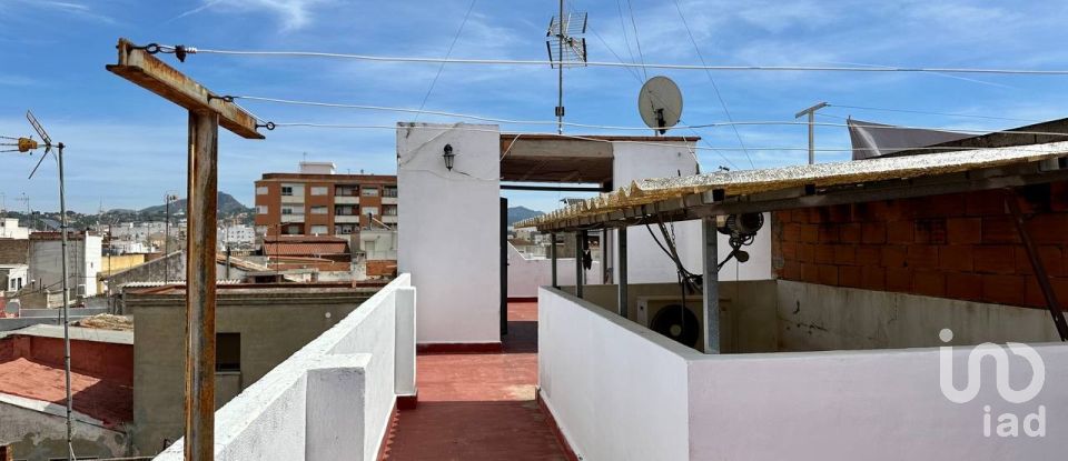 Casa 3 habitaciones de 187 m² en Alzira (46600)