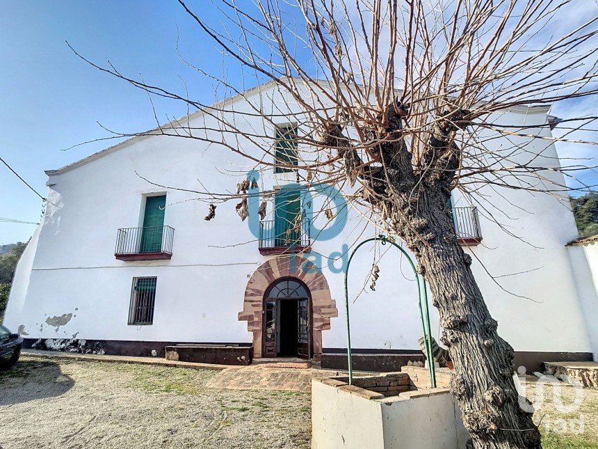 House 10 bedrooms of 1,405 m² in Sant Andreu de la Barca (08740)