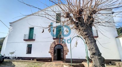 Casa 10 habitacions de 1.405 m² a Sant Andreu de la Barca (08740)