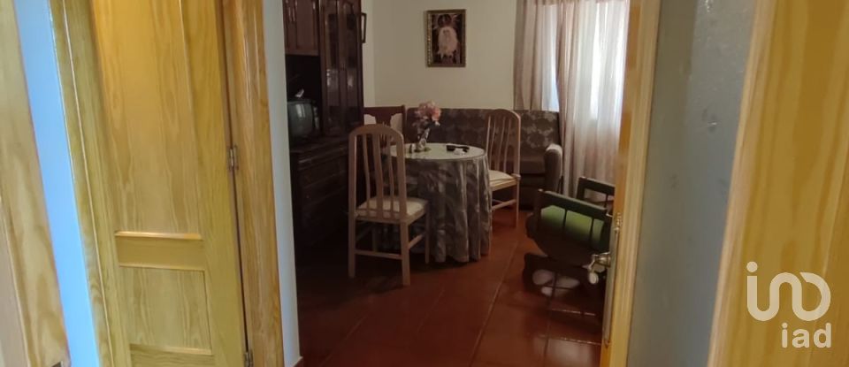 Casa rural 3 habitaciones de 584 m² en Soto de la Vega (24768)