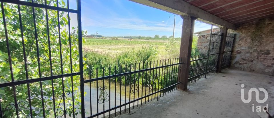 Casa rural 3 habitaciones de 584 m² en Soto de la Vega (24768)