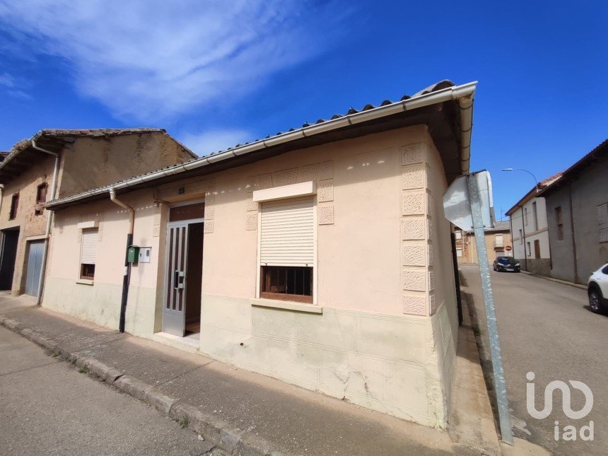 Casa de pueblo 3 habitaciones de 356 m² en San Justo de la Vega (24710)