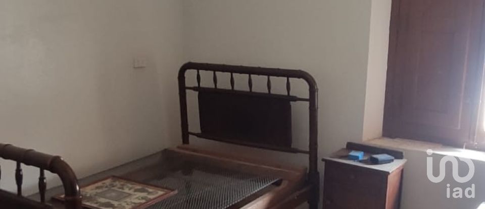 Casa de pueblo 3 habitaciones de 356 m² en San Justo de la Vega (24710)