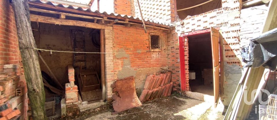 Casa de pueblo 3 habitaciones de 356 m² en San Justo de la Vega (24710)