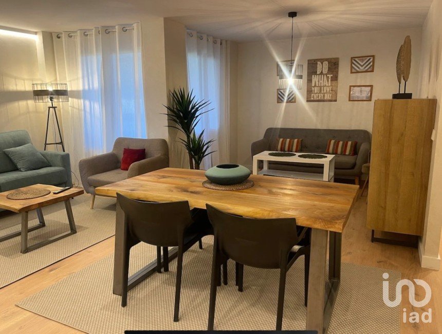 Appartement 3 chambres de 95 m² à Salinas (33405)