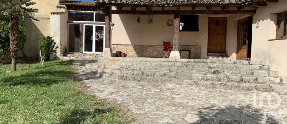 Casa 5 habitacions de 470 m² a Velliza (47131)