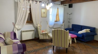 House 5 bedrooms of 470 m² in Velliza (47131)