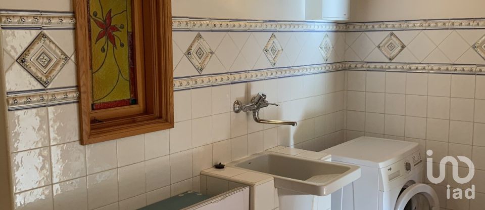 Casa 5 habitacions de 470 m² a Velliza (47131)