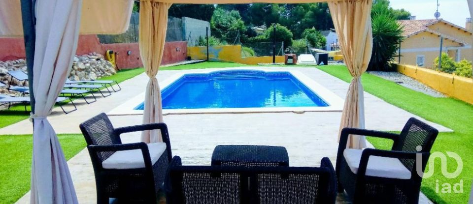 Casa 4 habitaciones de 135 m² en Castellet i la Gornal (08729)