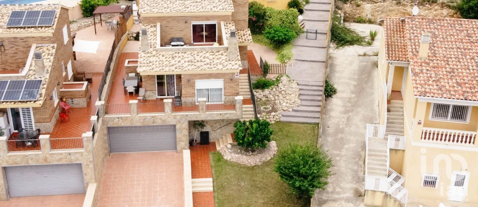 Casa 4 habitaciones de 135 m² en Castellet i la Gornal (08729)