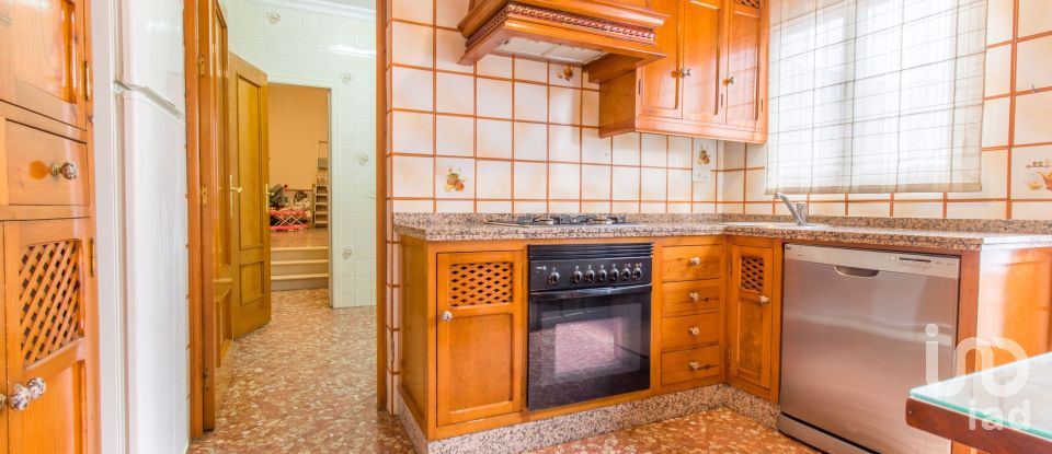 House/villa 5 bedrooms of 236 m² in Bollullos Par del Condado (21710)